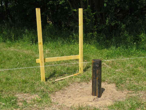 premier pilotis en place dans le sol