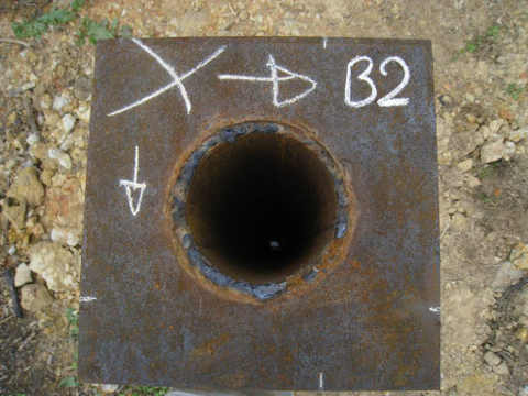 gros plan sur un piloti désaxé