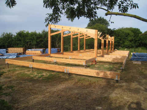 les poutres de la structure basse