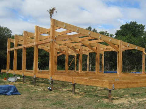 vue des linteaux en façade Sud de la structure