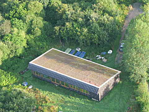 vue aérienne du terrain et de la maison