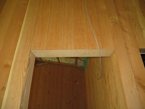 Encadrement avec lambris