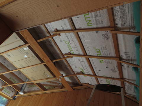 Plafond sans lambris (presque)