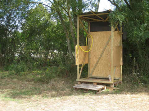 la cabine de douche extérieure