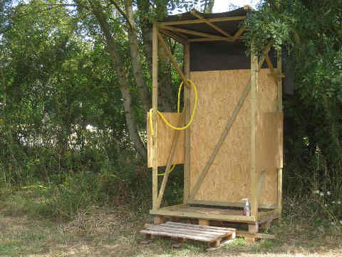 la cabine de douche extérieure